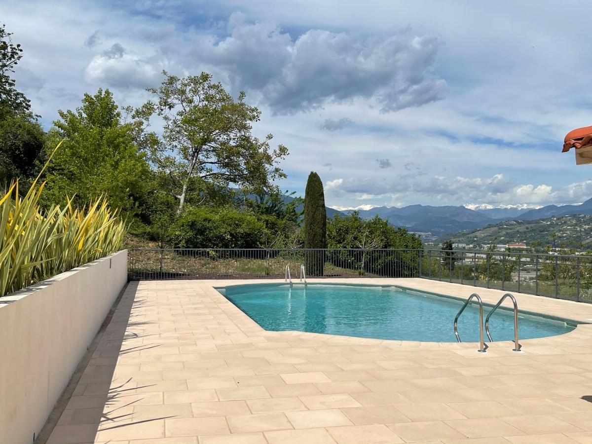 Superbe studio de 31m en rez de jardin Saint-Laurent-du-Var Buitenkant foto