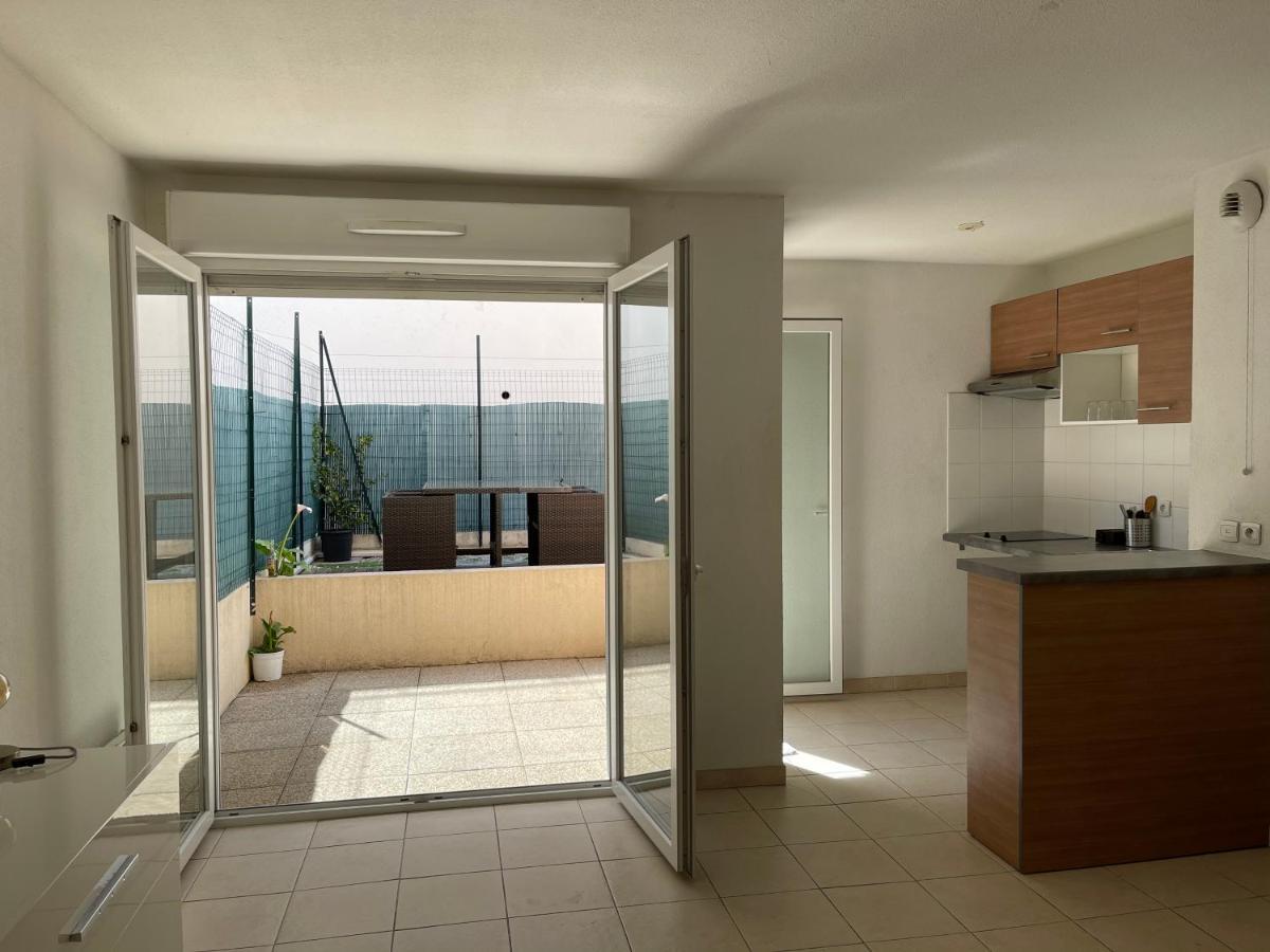 Superbe studio de 31m en rez de jardin Saint-Laurent-du-Var Buitenkant foto